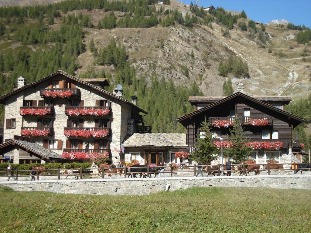 Petit Hotel Cogne Dış mekan fotoğraf