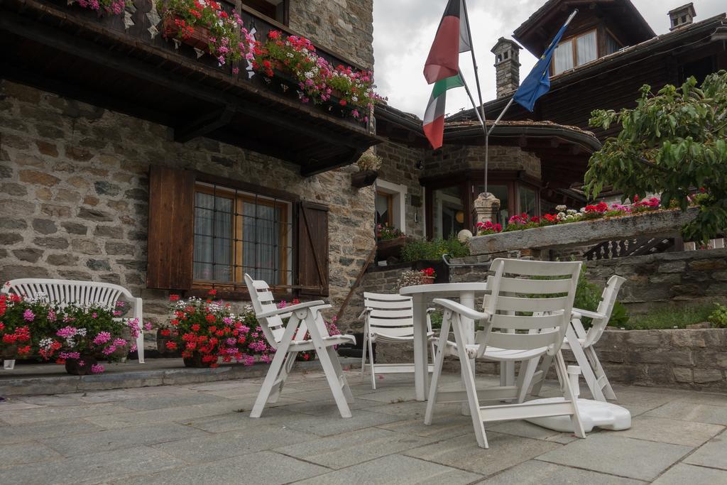 Petit Hotel Cogne Dış mekan fotoğraf