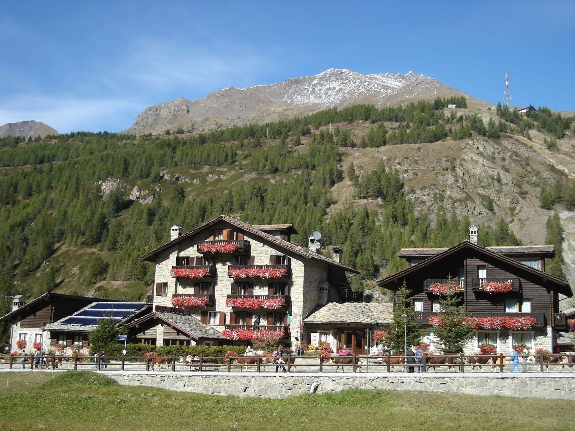 Petit Hotel Cogne Dış mekan fotoğraf